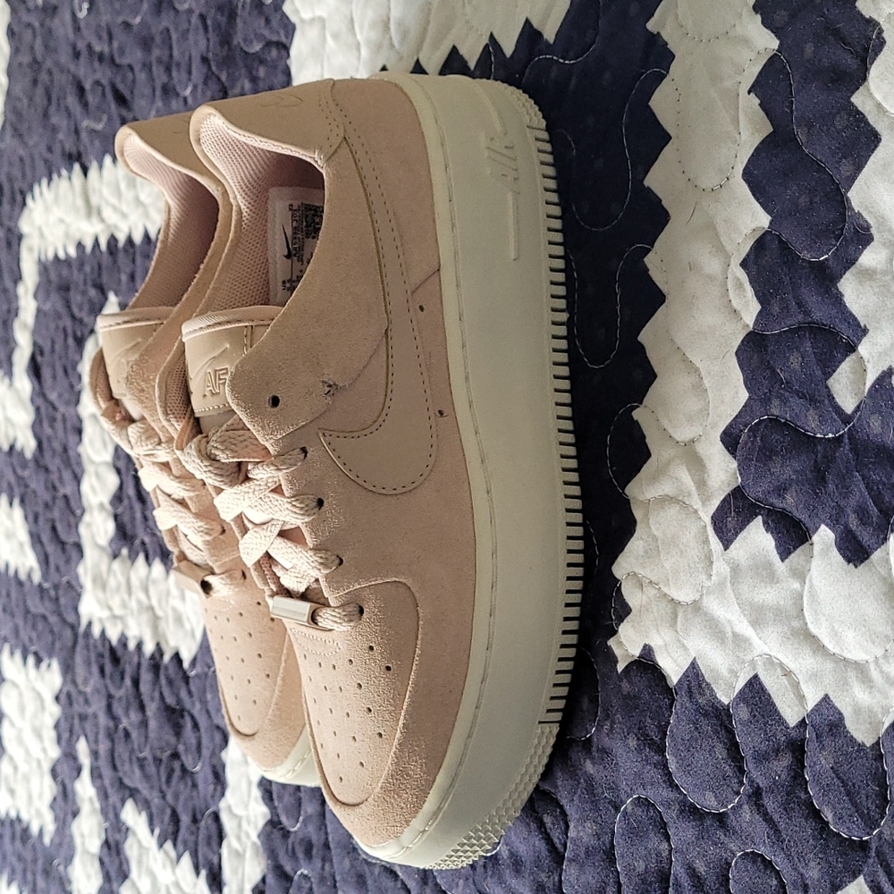 New with defect Nike Air Force 1 Sage Low Particle Beige Shoes
